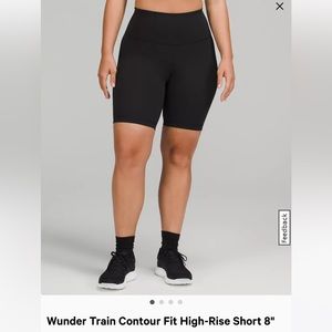 LULULEMON SHORT SIZE 4 black wunder grain countour Fit